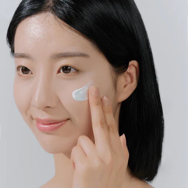 SKIN1004 Centella Hyalu-Cica Water-Fit Sun Serum